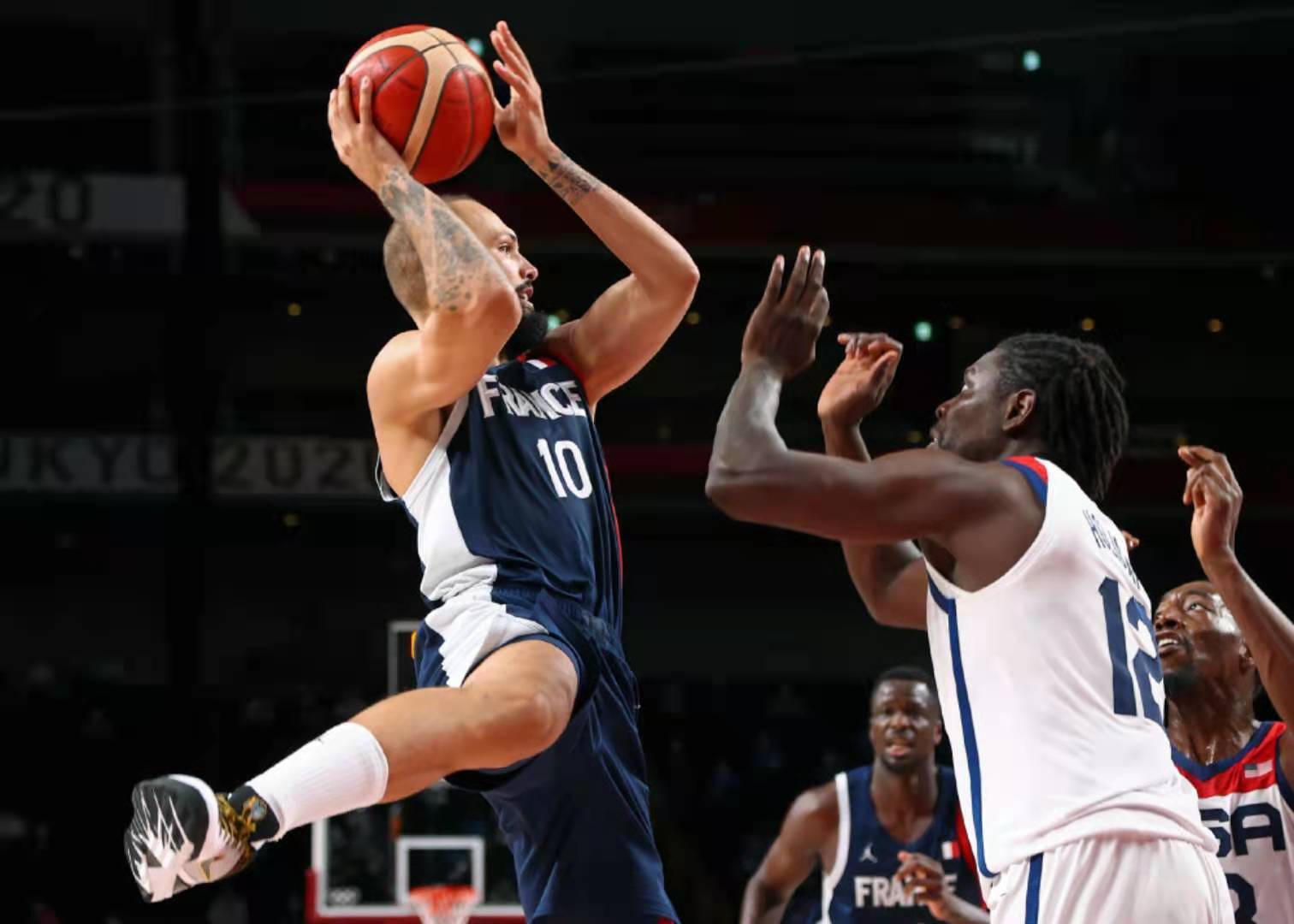 关于洛杉矶湖人迎荷甲关键赛，今晨豪取连胜，话题不断，身体对抗强度拉满的信息Kaiyun开云中国官方网站